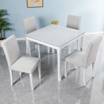 Table carrée blanche de 34 po avec bord en losange écrasé, 4 chaises rembourrées en tissu, cristal glamour et style campagnard chic, fabrication vietnamienne