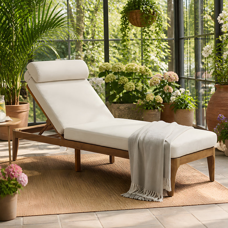 Chaise longue en bois avec dossier réglable et coussin de tête, Beige