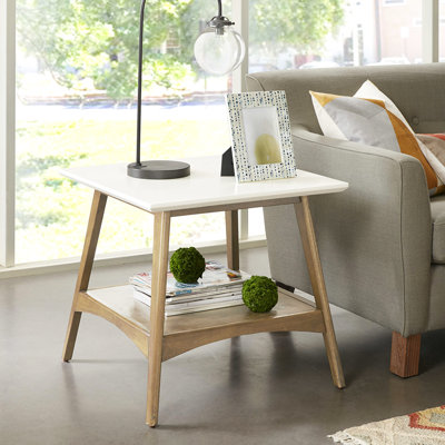 Table de bout étonnante - bois massif, plateau et tablette pour un style exquis