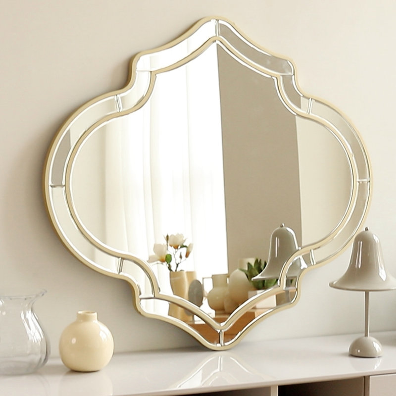 Jonuz Scalloped Wall Mirror