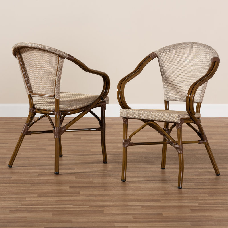 Chaise de patio empilable avec coussin Belle Haven, Beige