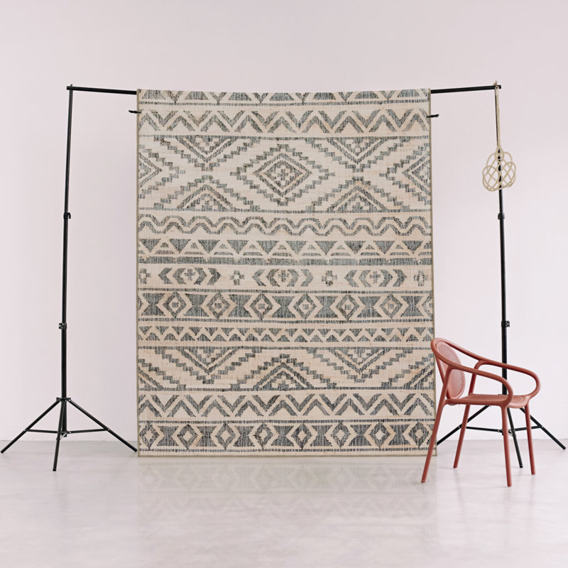 Sunit Performance Washable Geometric Indoor / Outdoor Rug, Rectangle 5' x 8'3"