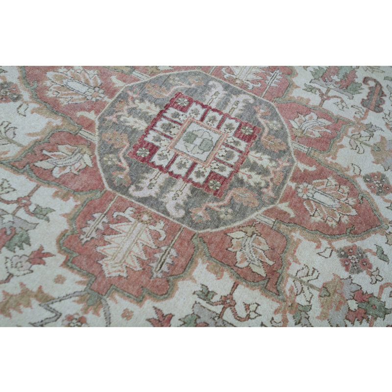 Wool Oriental Area Rug in Beige/Rust