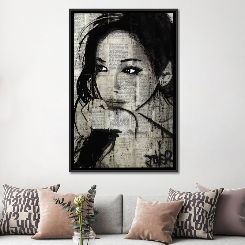 «Ruth», impression sur toile, H 26 po x l 18 po x P 1,5 po, Toile encadrée noire, Pas de tapis