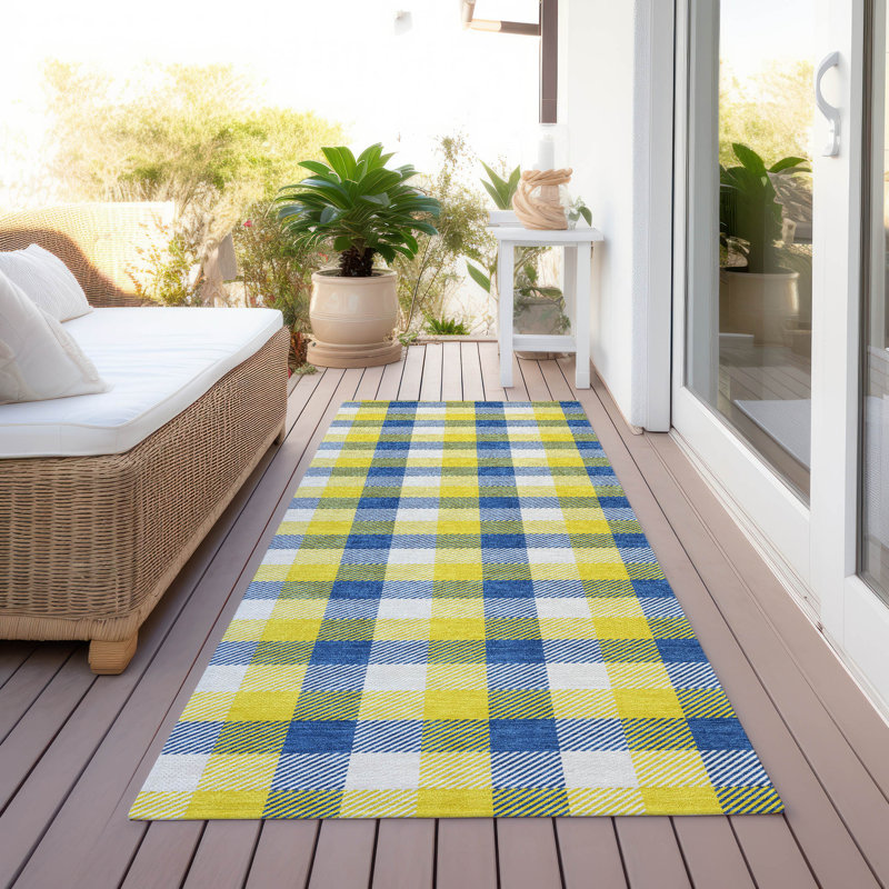 Tapis intérieur / extérieur doré Nahlia , 2 pi 3 po x 7 pi 6 po