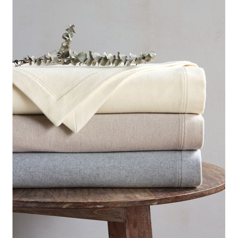 Brera Hand Woven Blanket, Bisque, Queen