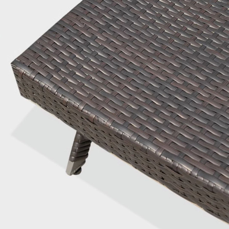 Ensemble de chaise longue d'extérieur en osier avec table Norfried