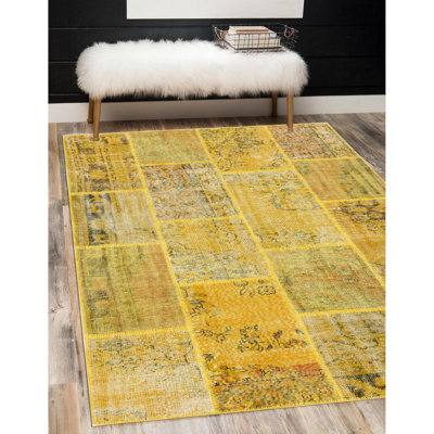 Tapis jaune tissé à la machine Mayfield