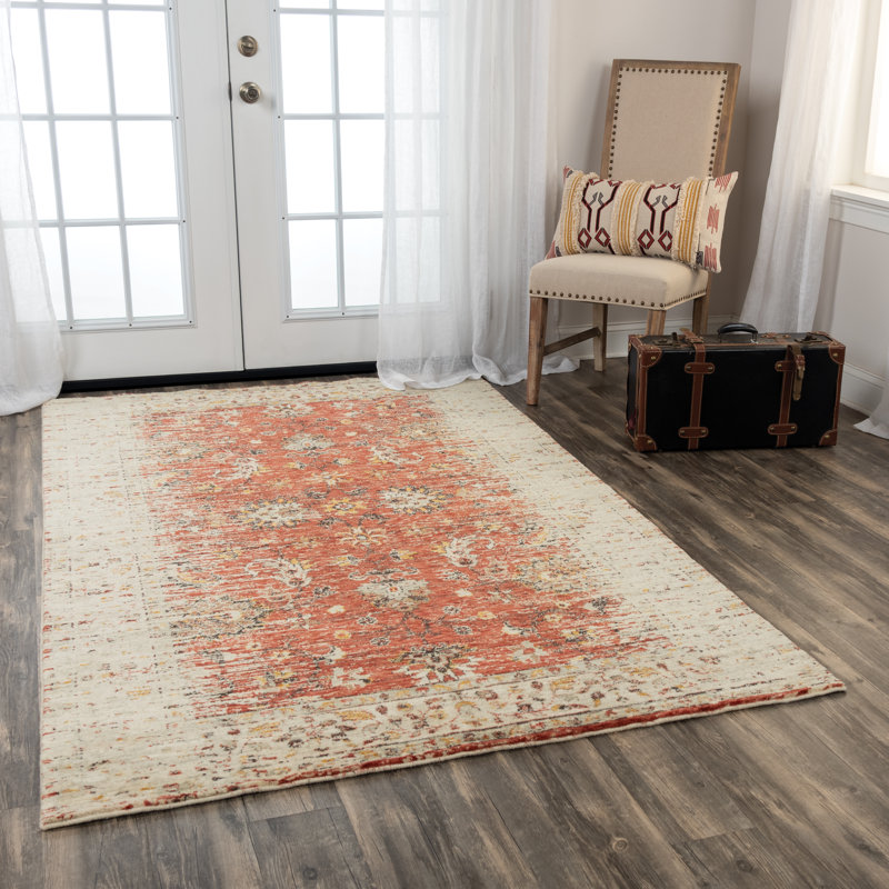 Tapis rouge / beige en laine à motif floral Maratea, Rectangle 5 pi x 8 pi
