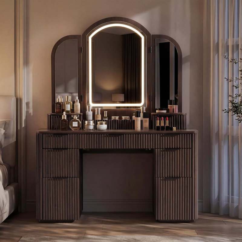 Meuble-lavabo cannelé l 53 po à 9 tiroirs avec miroir arqué à 3 lumières DEL, coiffeuse cannelée moderne à 3 côtés