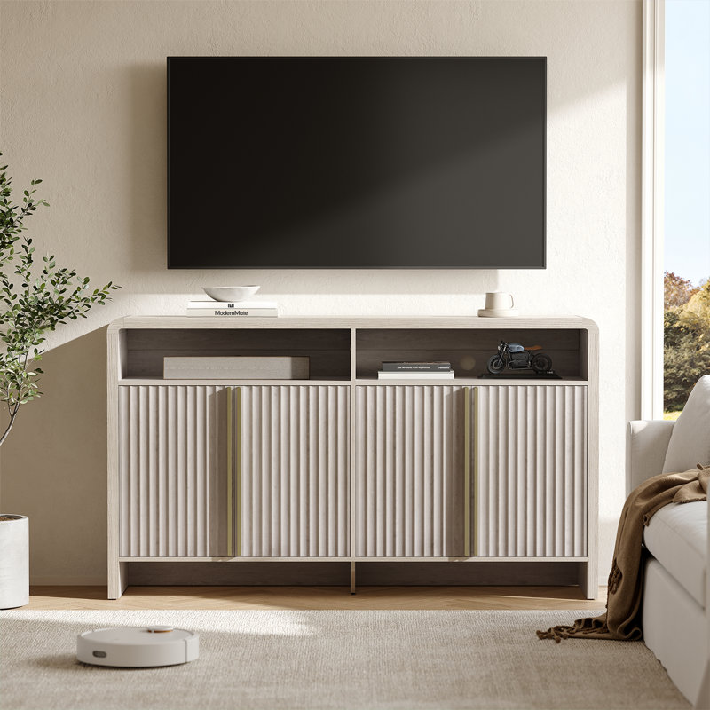 Buffet 59,1 "moderne cannelé avec 4 portes et tablettes réglables