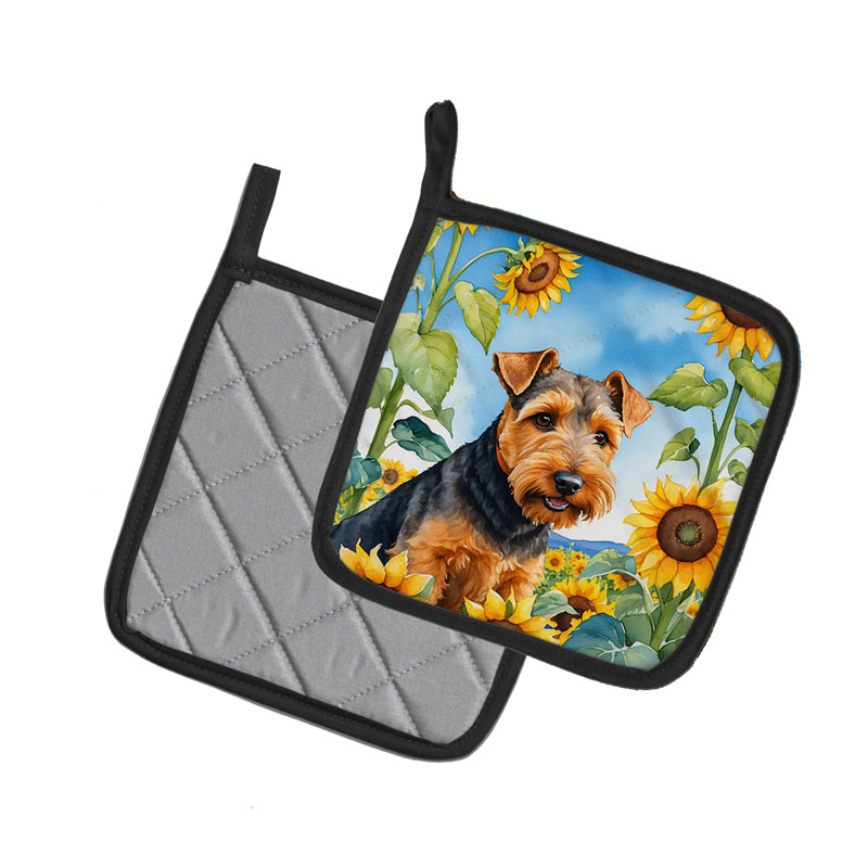 Caroline's Treasures In Sunflowers Floral Polyester Potholder Set