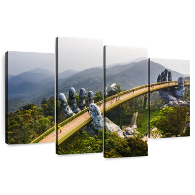 Lilie Ba Na Hills Golden Bridge