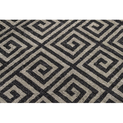 Windsom Geometric Area Rug in Charcoal
