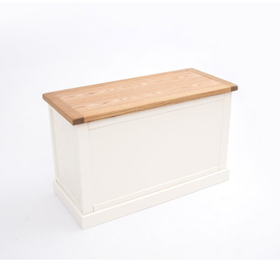 Isidoro Blanket Chest