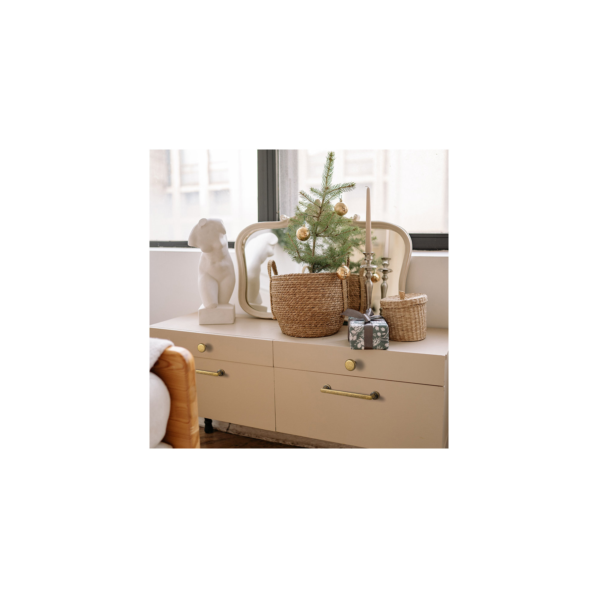 Circle Knob Knob, Antique Brass