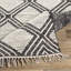 Tapis noir / crème fait à la main Jibreal-526360472