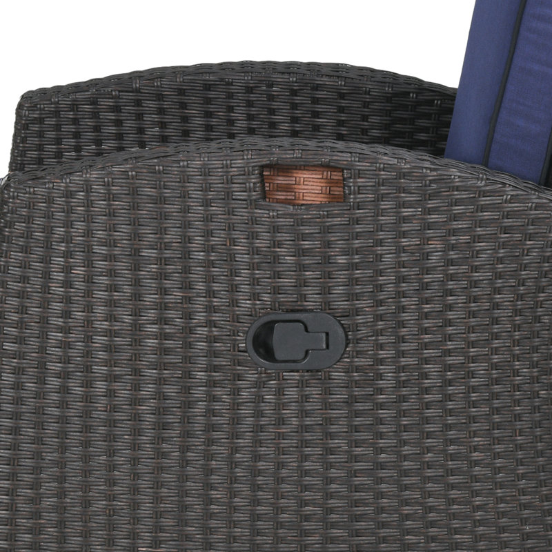 Outdoor Lounge Chair