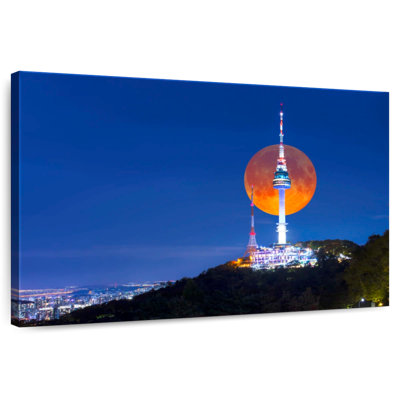 Sireci Blood Moon And Namsan Tower