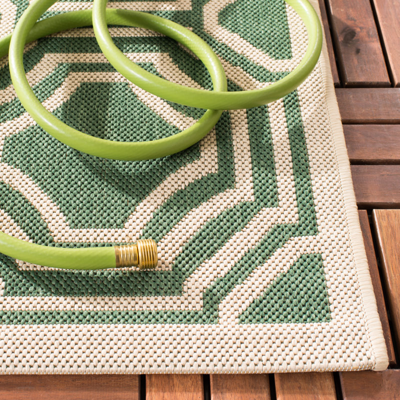 Arneshia Geometric Indoor/Outdoor Area Rug, Rectangle 5'3" x 7'7"