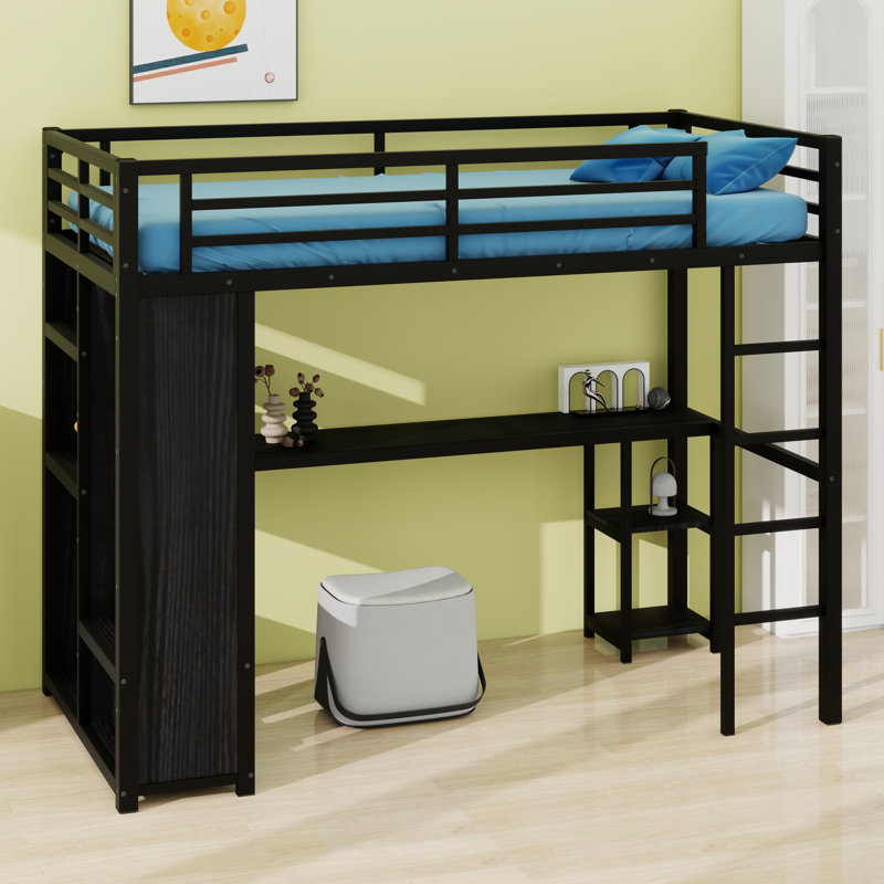 Lit mezzanine peu encombrant avec garde-robe intégré, bureau et tablettes de rangement