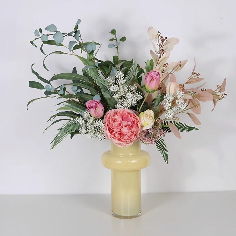 Bouquets simulés et décorations florales