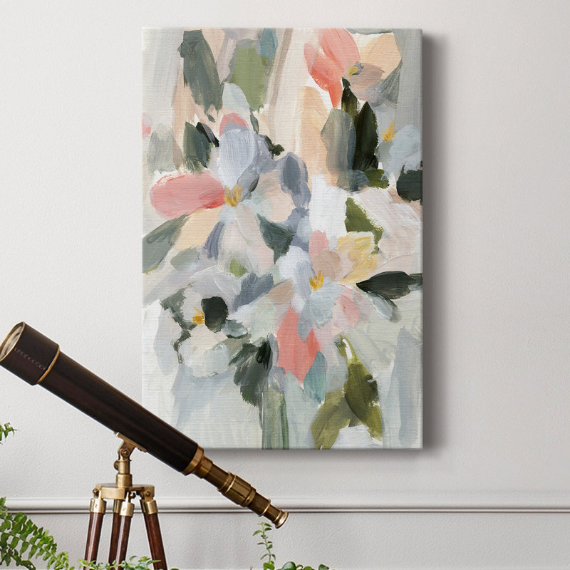 Soft As Petals I - Impression sur toile tendue, H 60 po x l 40 po x P 1 po