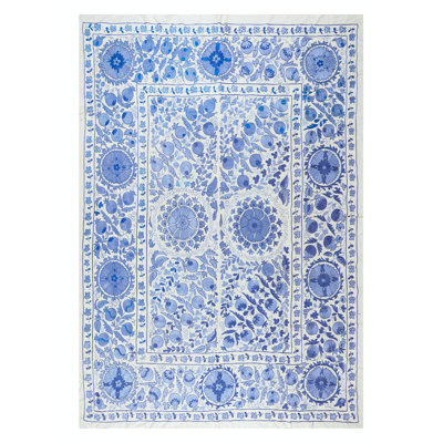 Tenture murale 75 po x 98 po en soie et broderie bleue et crème. Couvre-lit décoratif. Nappe faite à la main. Tapisserie murale