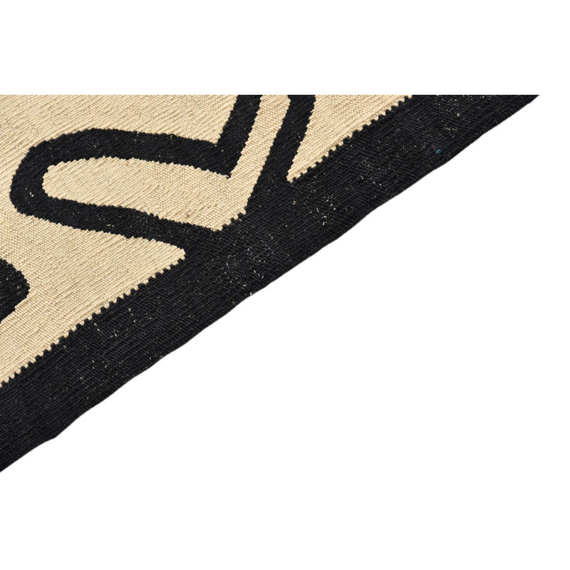 Tapis noir et blanc Kilim