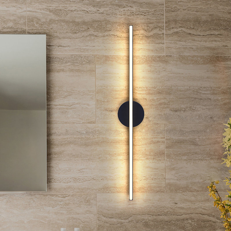 Luminaire mural à DEL 1 lumière à intensité variable 31 po Corderick, Noir mat, H 24 po x l 4,72 po x P 4 po