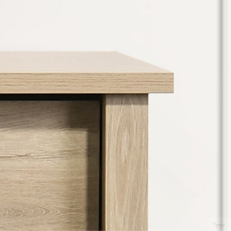 Seraphiel 32"W Light Oak Finish 4-Drawer Chest With Black Handles, Light Oak