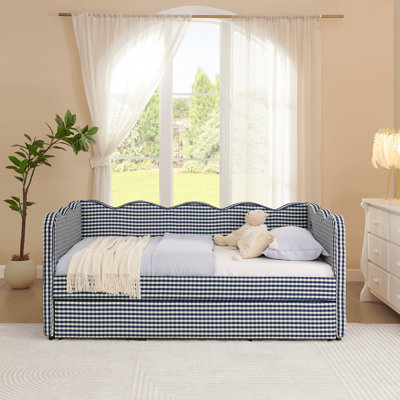 Cozy Gingham Daybed with Trundle