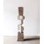 Ornement de plancher abstrait en bois sculpté