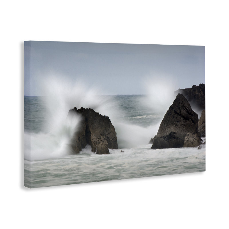 Toile à jets d'eau Juego De Olas, design par Urtzi Vera, H 30 po x l 45 po