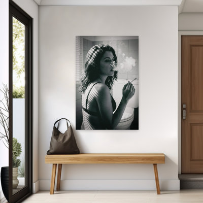 Femme qui fume dans l'ombre, impression d'art contemporain abstrait