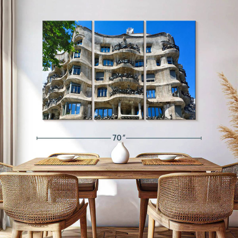 Rorry Casa Mila, 28" H x 45" W