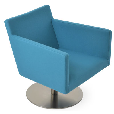 Harput Lounge Swivel Armchair