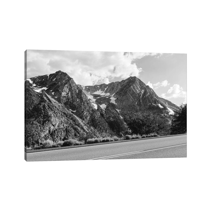 Yosemite Drives by Bethany Young - Print on Canvas, Wrapped Canvas, 45.72cm H x 66.04cm W x 3.81cm D