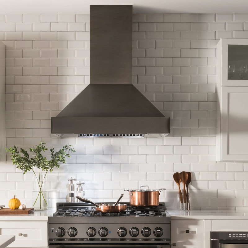 48" 700 CFM Ducted Wall Mount Range Hood in Black Stainless Steel