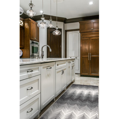 Calaway Chevron Indoor Rug
