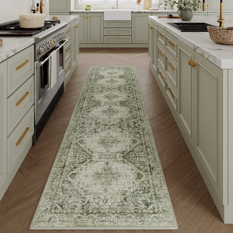 Tapis vintage lavable à la machine avec envers antidérapant Elaine, Vert, 0.28", Tapis de couloir 2 pi x 8 pi