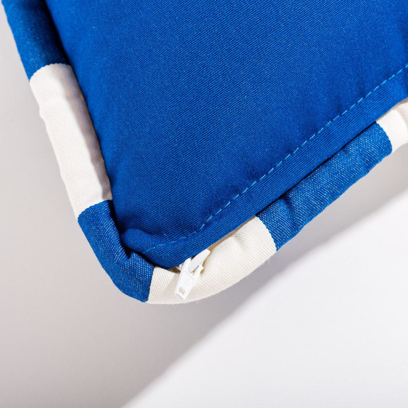 Coussin The Euro, Rayures bleues, H 18 po x l 18 po