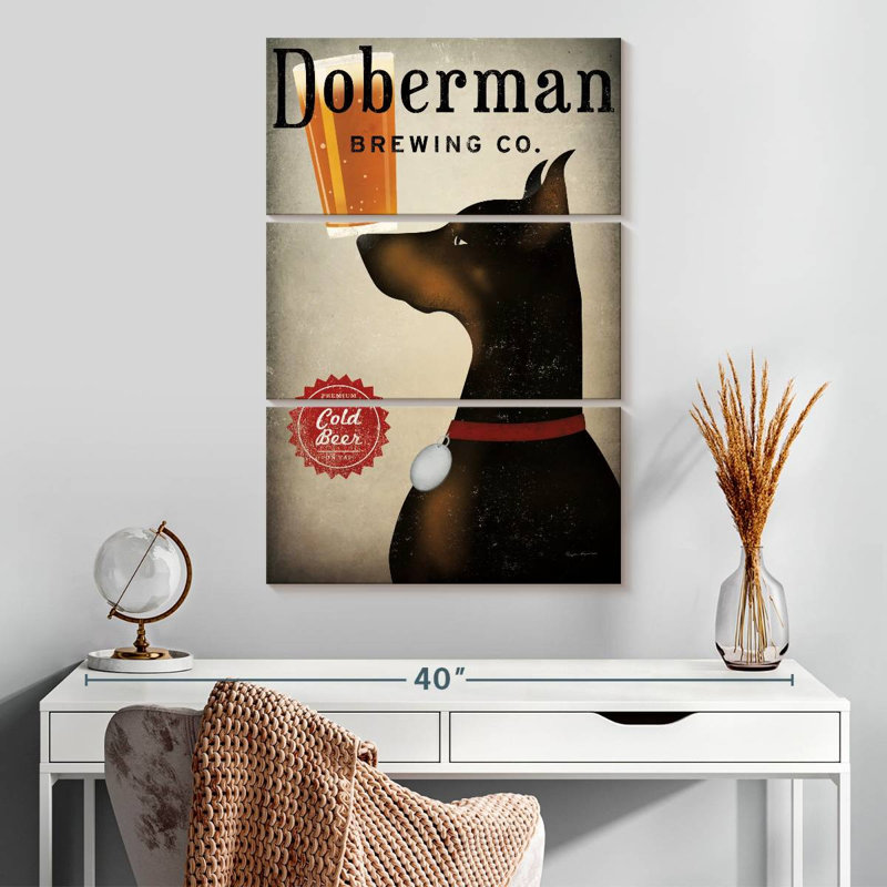 Doberman Brewing Company, H 32 po x l 20 po