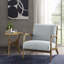 Fauteuil Novak rembourré Mid-Century avec accoudoirs et structure en bois, bleu clair-98146549