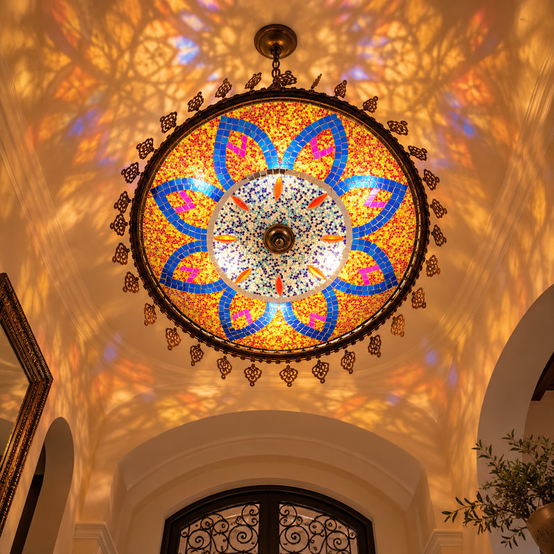 Lustre marocain à 6 lumières avec ferronnerie ouvragée et pierres colorées