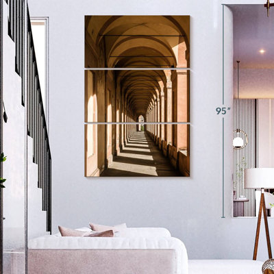 Lilie Portico Di San Luca