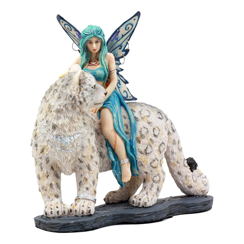 Hateya Figurines & Sculptures