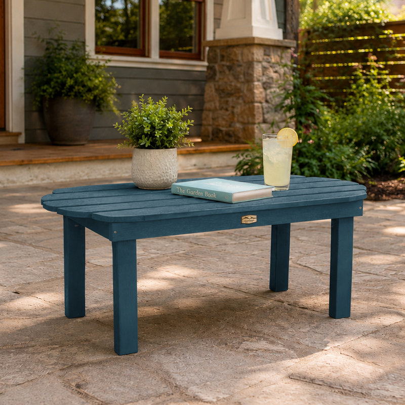Table basse en plastique Kimber, Bleu Nantucket