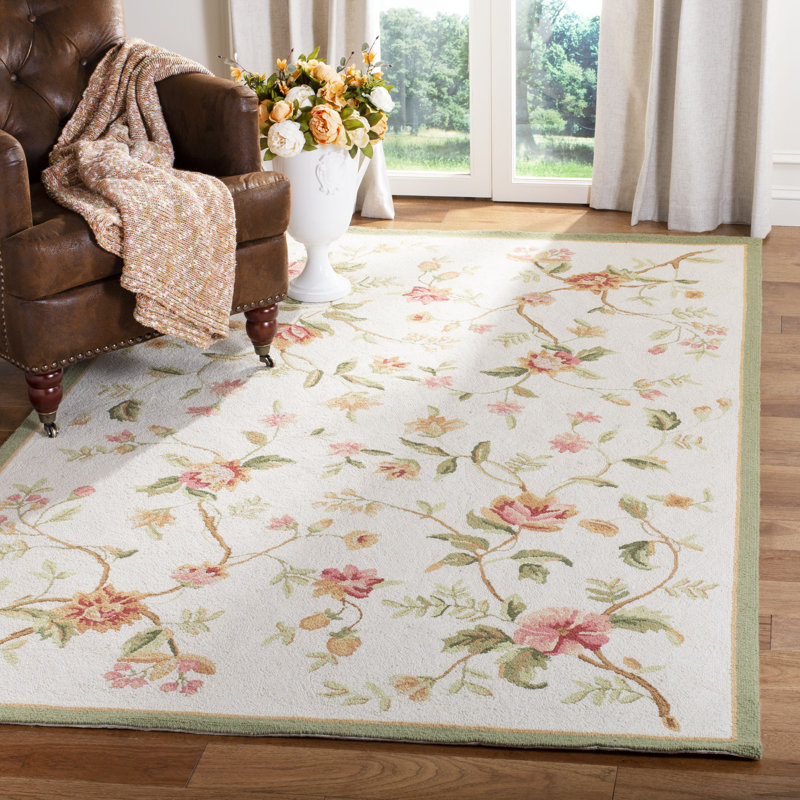 Kinchen Hand Hooked Wool Floral Rug, Rectangle 8' x 10', Beige