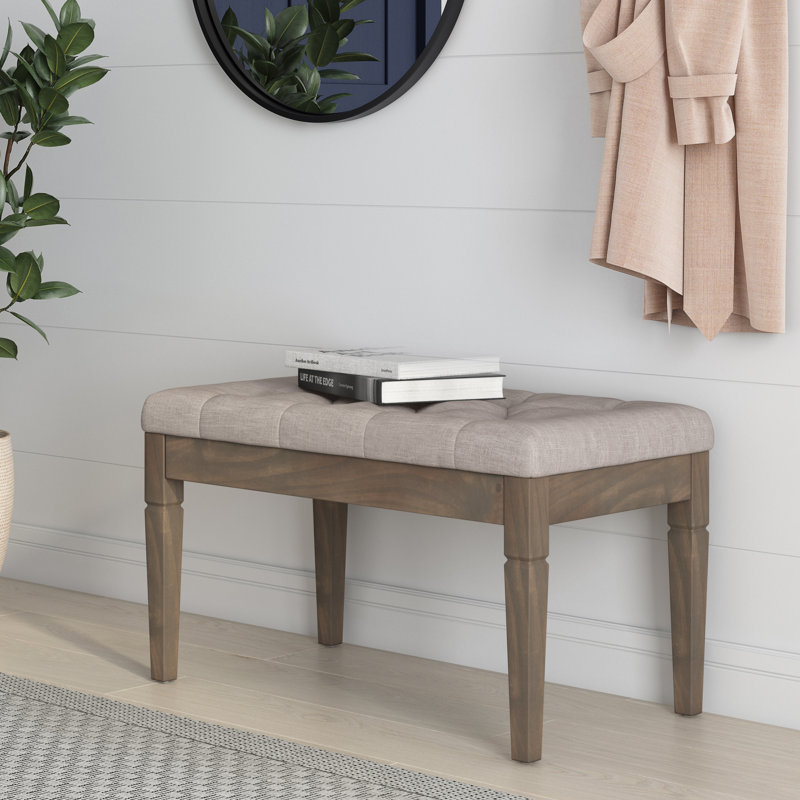 Petit banc de repose-pieds capitonné d'aspect lin l 28 po avec pieds sculptés Waverly